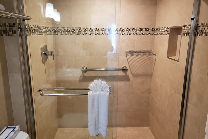 Room 20 of 62