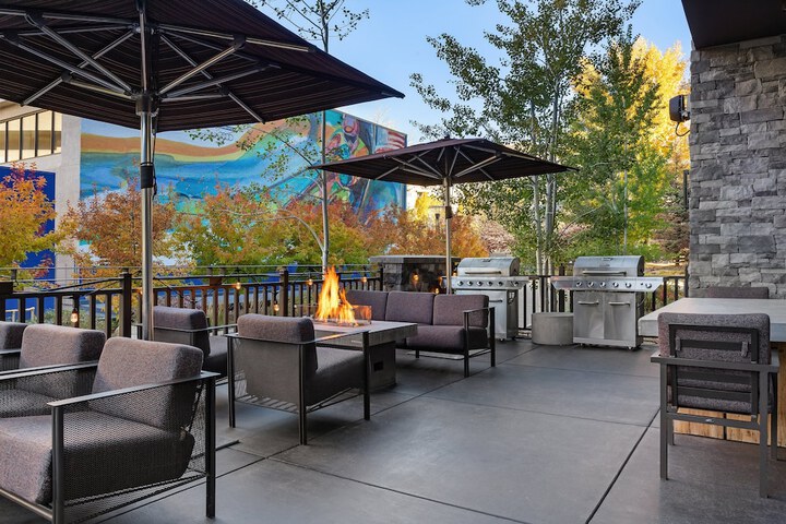 Terrace/Patio 56 of 59