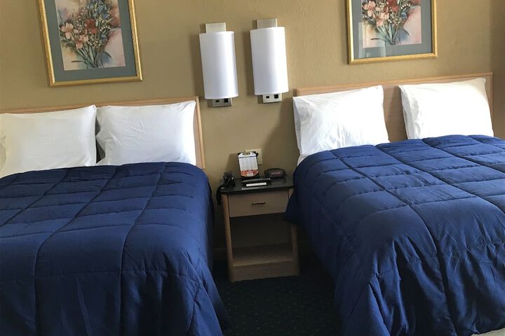 Room 22 of 40