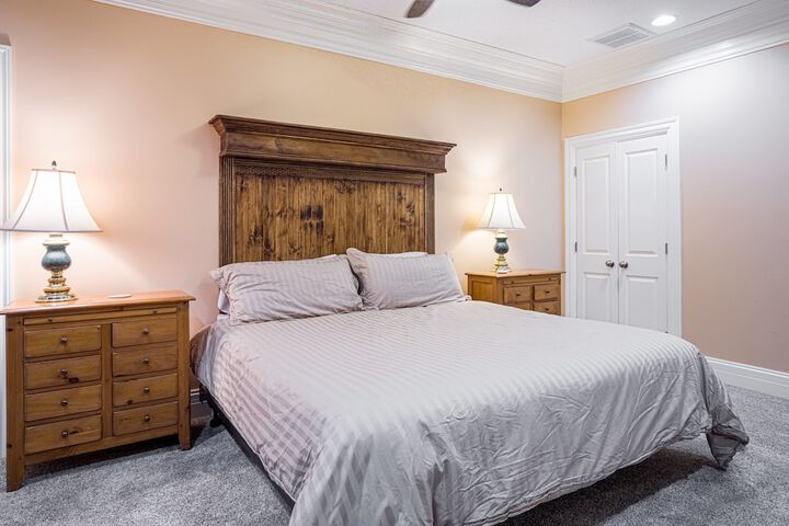 Whitestone Inn