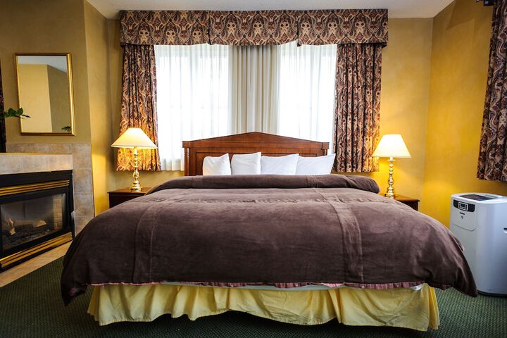 Room 43 of 60