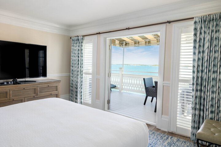 Pier House Resort & Spa