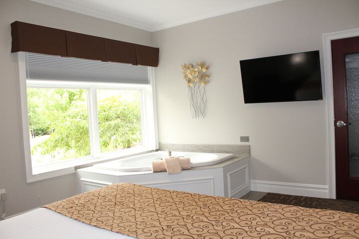 Room 18 of 79