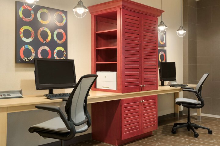 Business Center 30 of 30