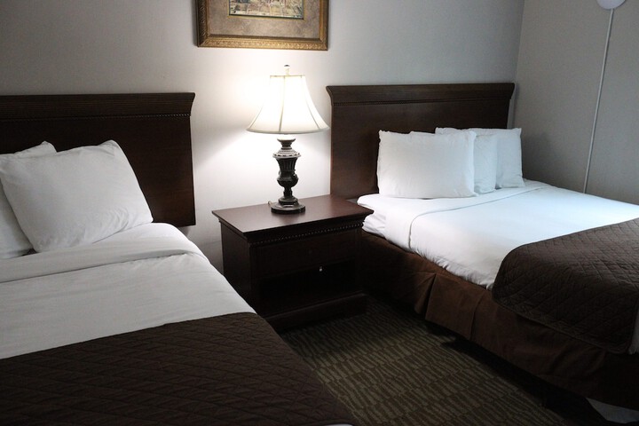 Room 70 of 83