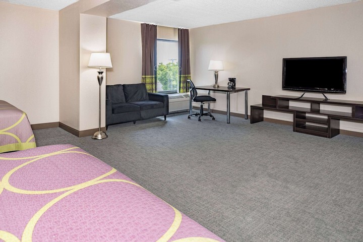 Room 26 of 35