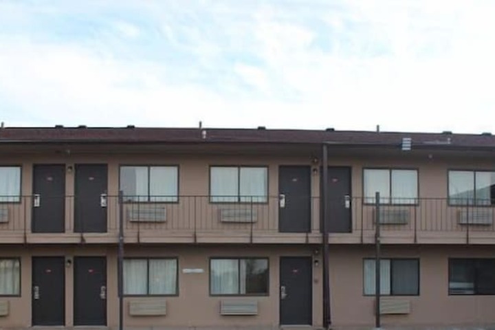Travel Inn by OYO Omaha
