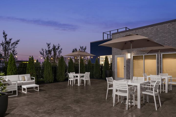 Hampton Inn & Suites by Hilton Long Island Farmingdale