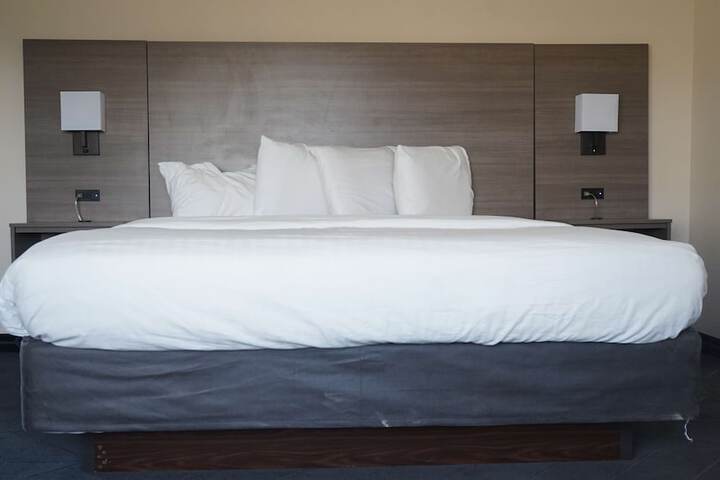 Room 15 of 35