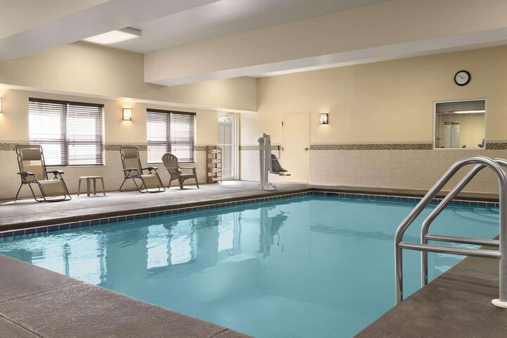Comfort Inn & Suites Dothan Northside Plaza