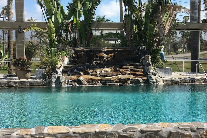 Pool 2 of 18