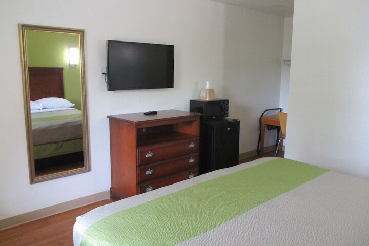 Room 20 of 37