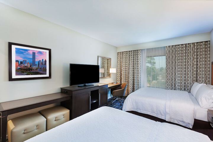 Room 43 of 85
