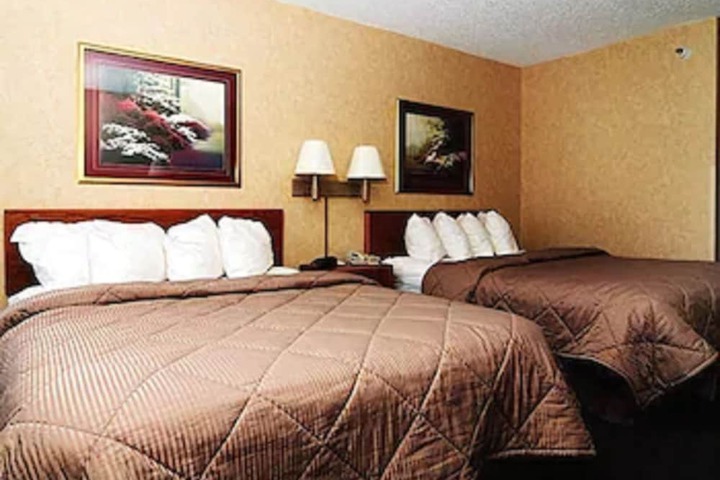 Room 21 of 33