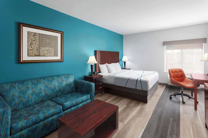 Room 18 of 40