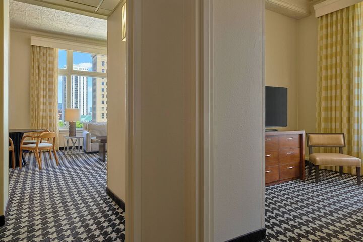 Room 16 of 48