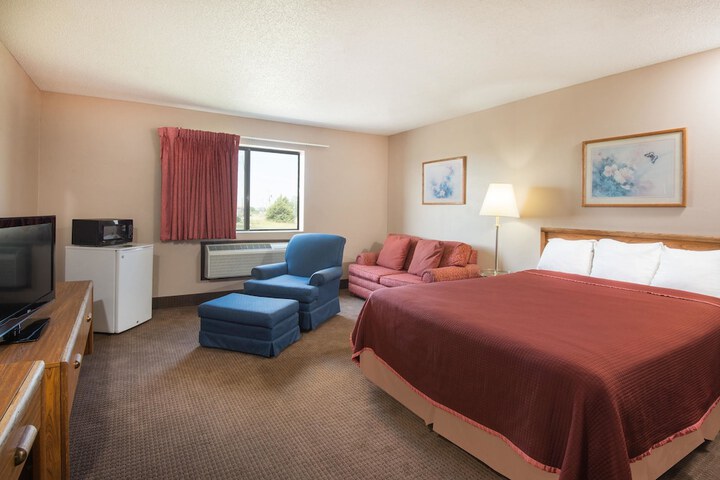 Room 9 of 19