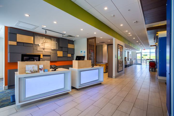 Holiday Inn Express & Suites Reedsville - State Coll Area by IHG