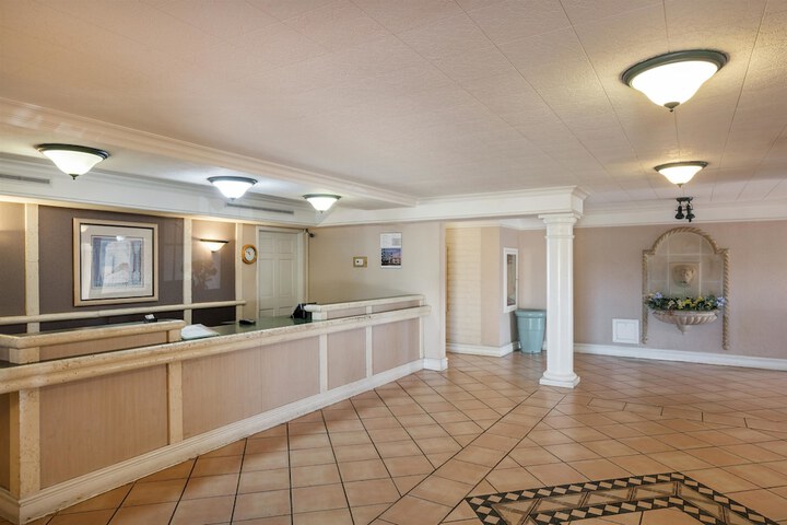 Hotel Interior 12 of 34
