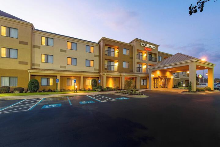 Hotel 2 of 23