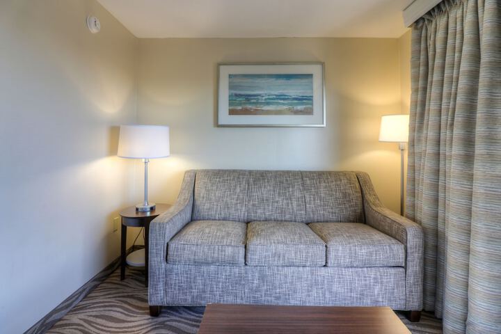 The Breakers Hotel & Suites
