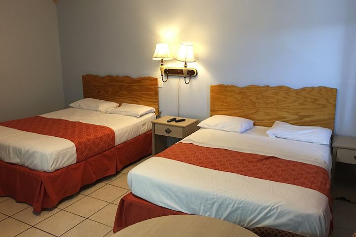 Room 17 of 40