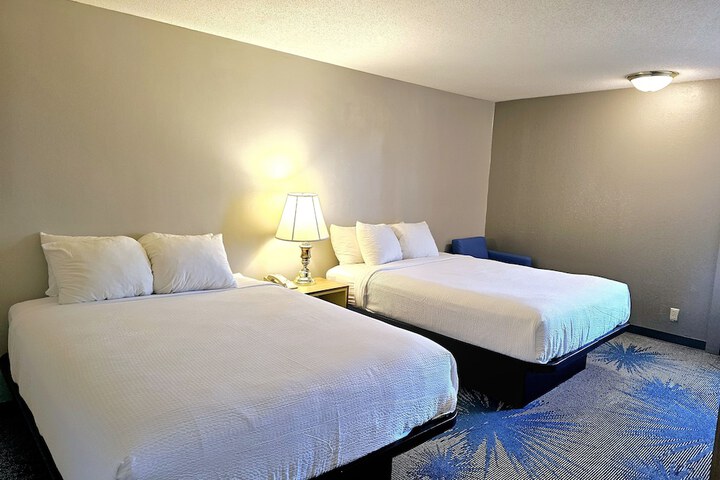 Room 12 of 27