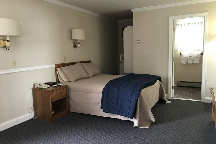 Room 33 of 44