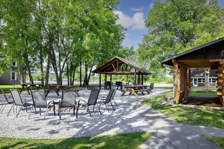 Big River Escape Riverside Cabins