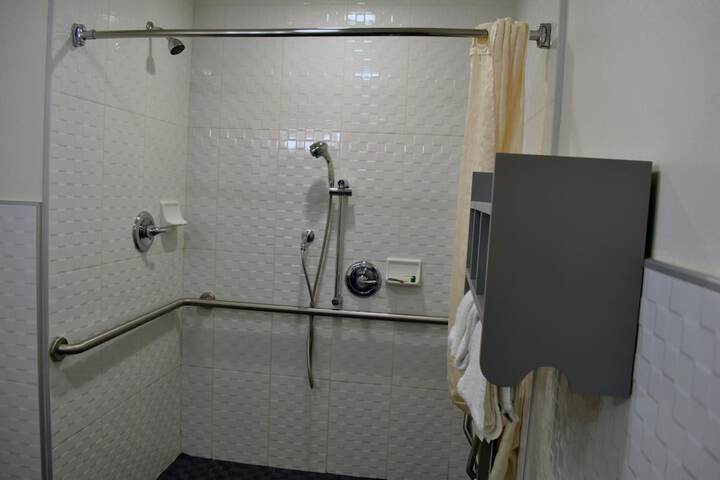 Room 14 of 29