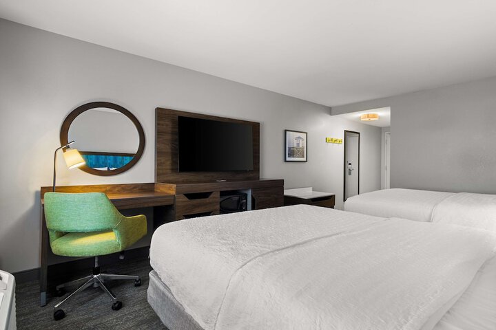 Room 21 of 37