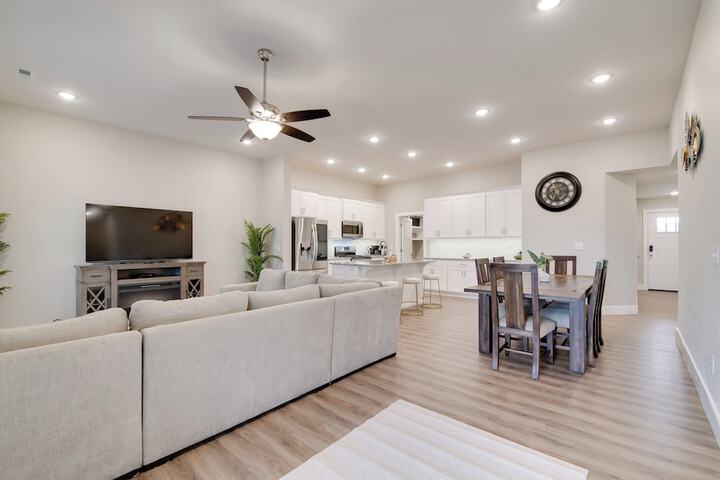 Family-friendly Ozark Villa - Centrally Located