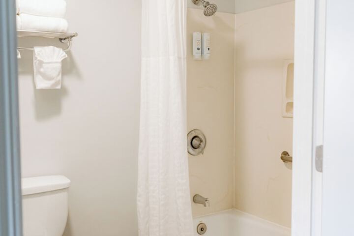 Quality Inn & Suites Lathrop - South Stockton