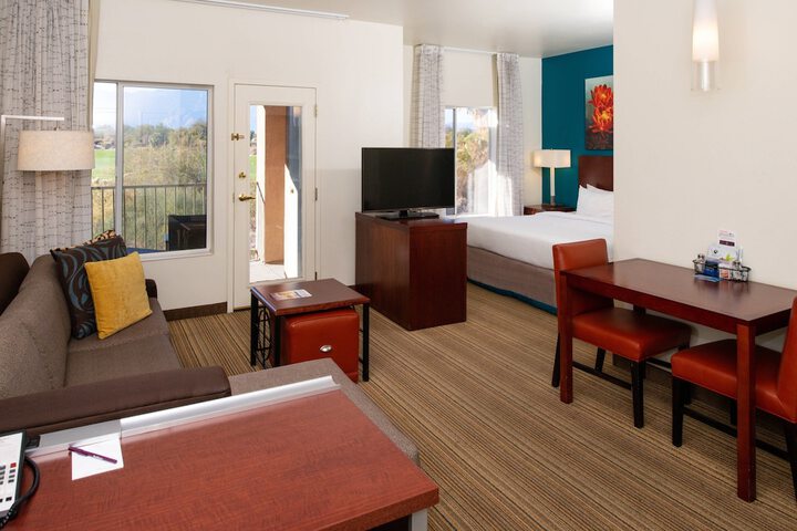 Room 17 of 42