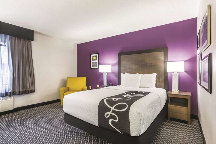 Room 15 of 36