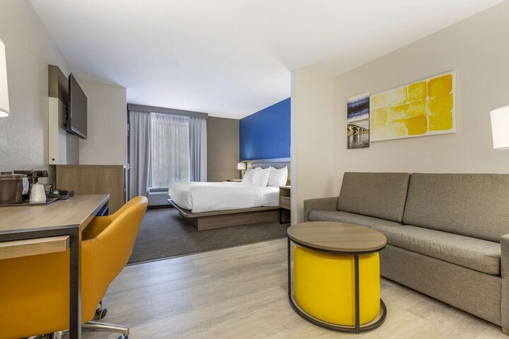 Room 41 of 51