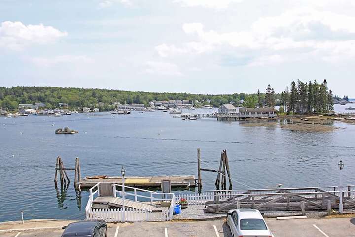 Tugboat Inn