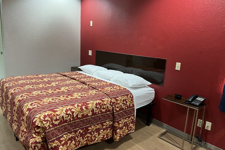 Room 25 of 30