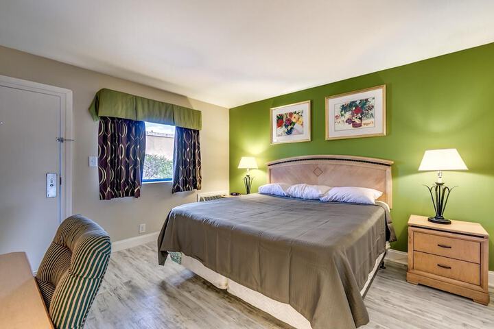 Room 5 of 23