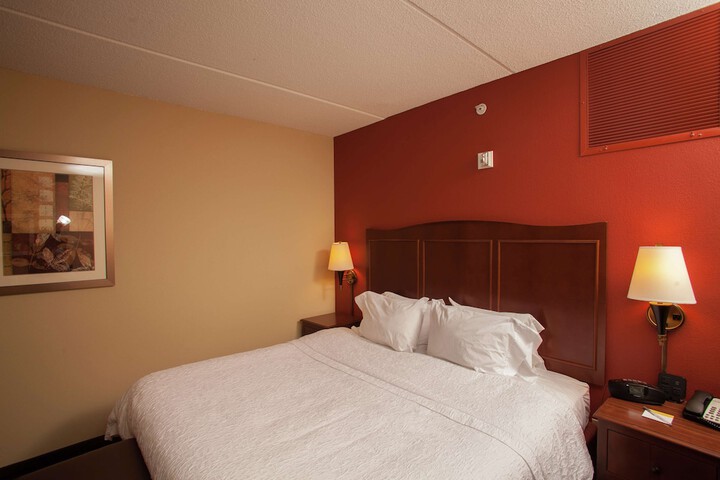 Room 25 of 57