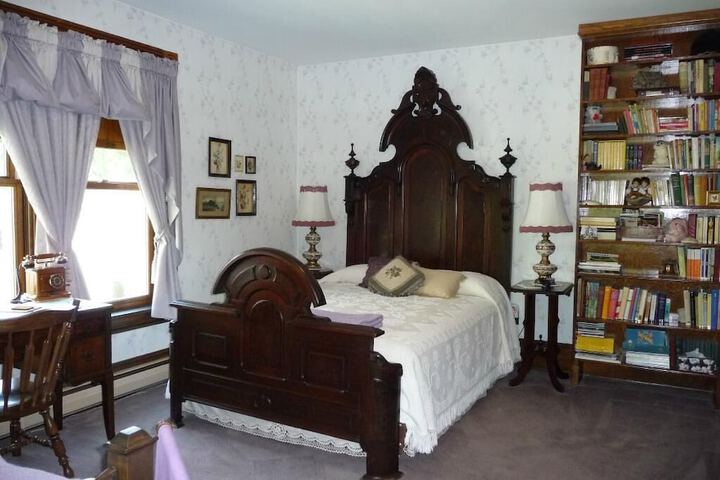 Victorian Loft B & B