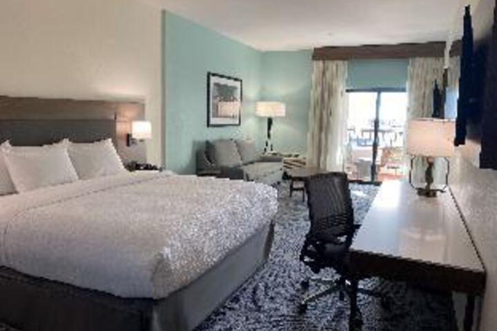 Suite 3 of 18