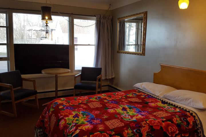 Glenwood Motel and Cottages