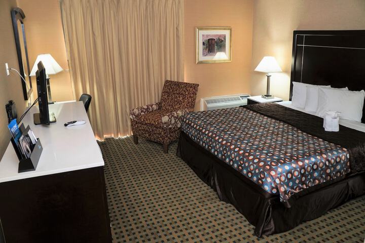 Room 21 of 40