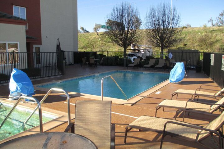 Pool 3 of 27