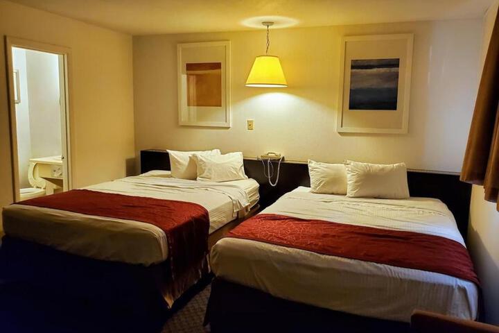 Sands Motel