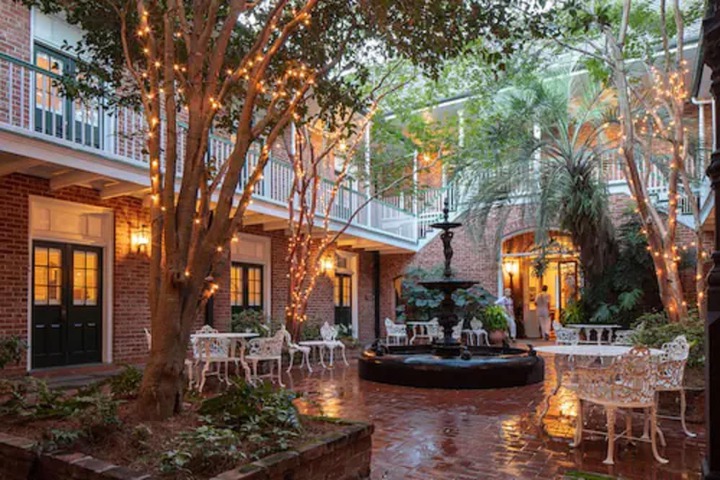 Hotel Exterior 32 of 32