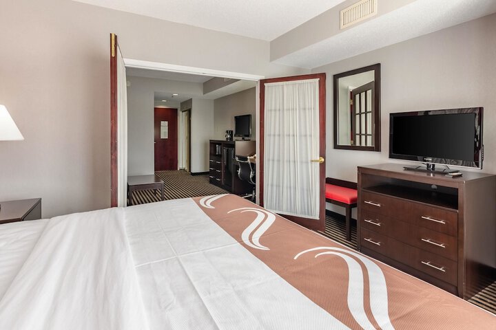 Room 20 of 32