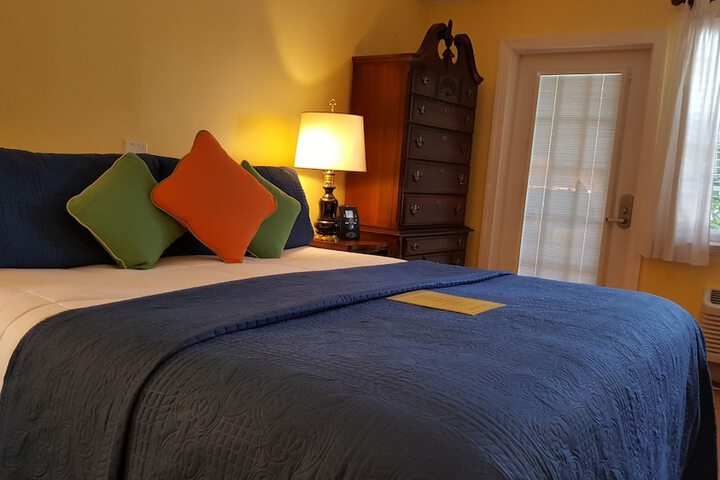 Room 201 of 392
