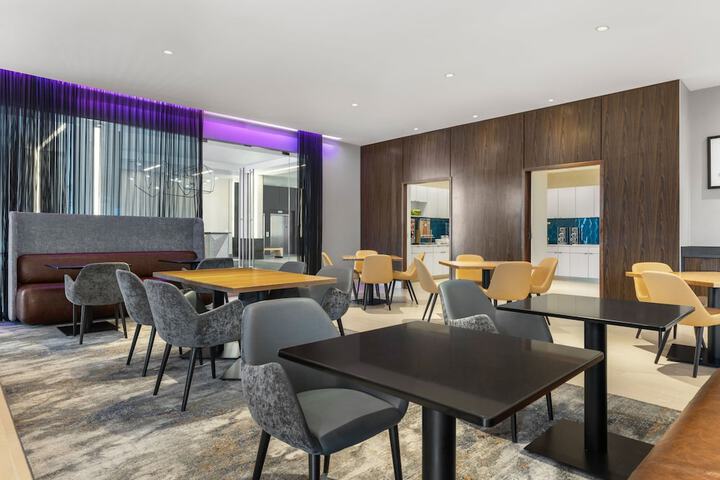 Residence Inn New York The Bronx at Metro Center Atrium